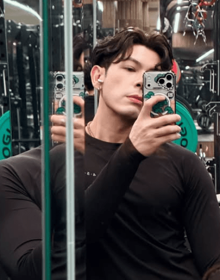 古淖文平日勤於健身，保持最佳體態。