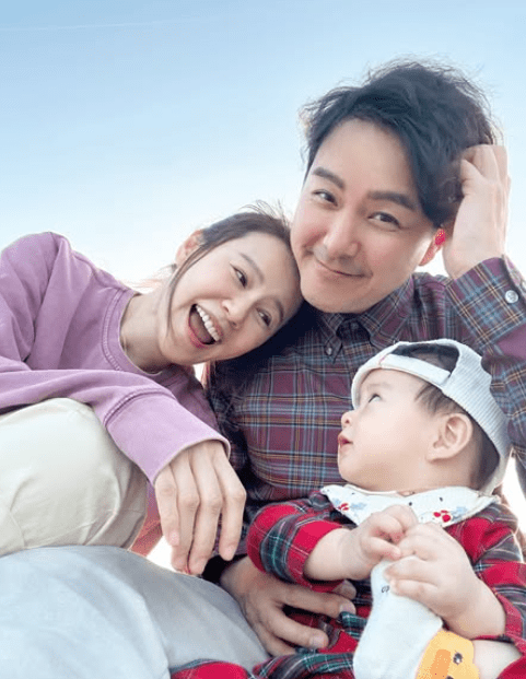 蕭正楠、黃翠如與兒子組成溫馨的三口之家。