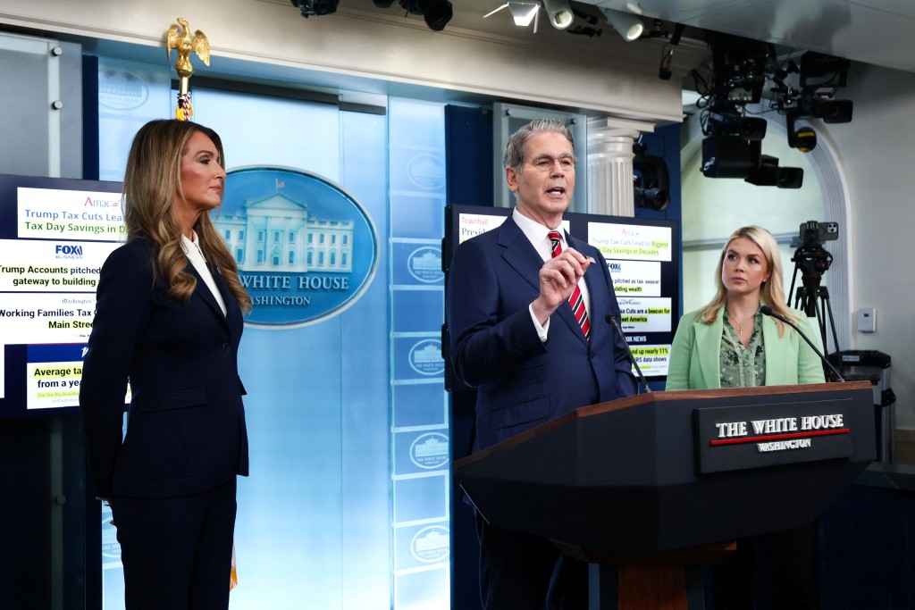 美國擬升級對伊朗金融制裁 警告中港等地金融機構