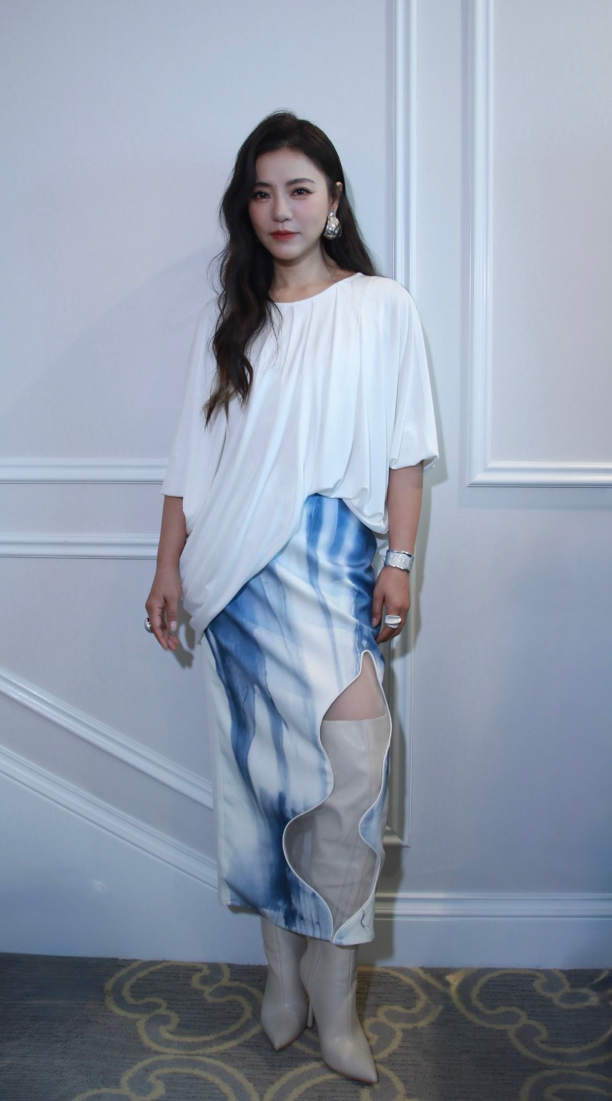 丁噹被譽為華語樂壇最具代表性的OST女聲之一。