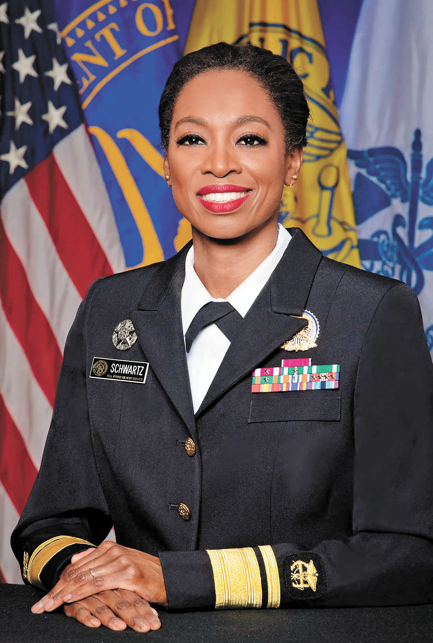 施瓦茨曾任公共衛生副總監，特朗普已提名她出任CDC主任。聯邦衛生部