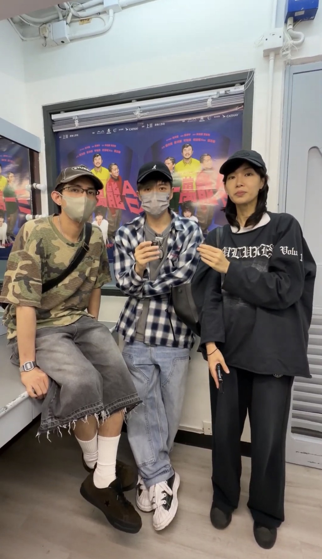 MIRROR兩位成員現身捧場。