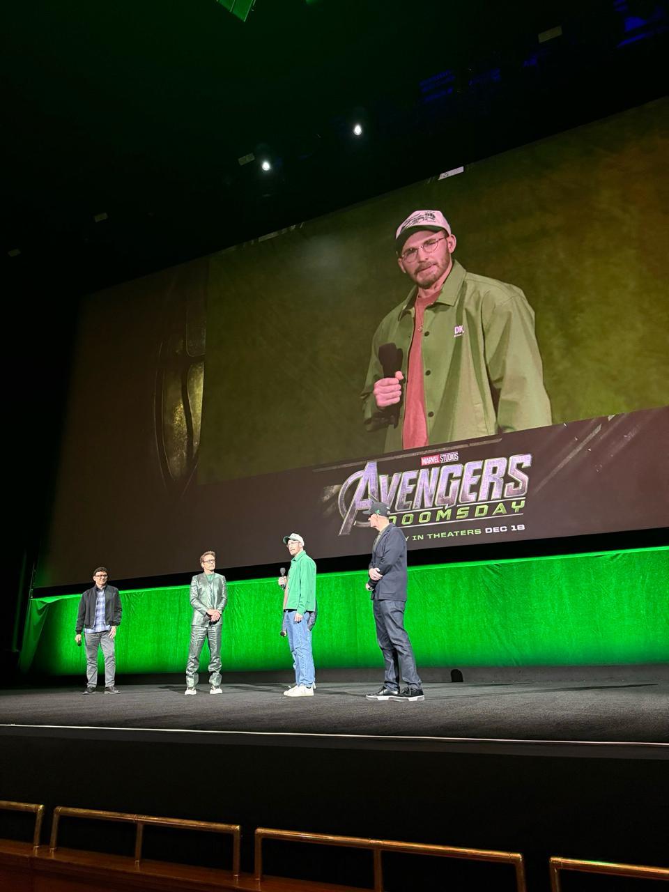 基斯伊雲斯在台上以幽默口吻表示不喜歡羅拔唐尼，原因是他正飾演反派末日博士。