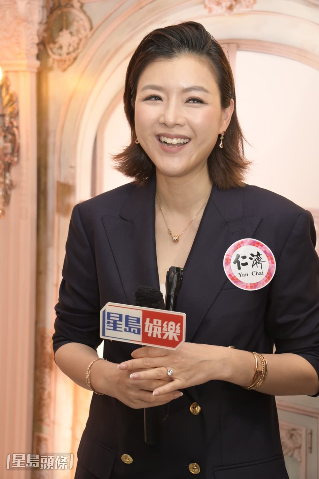 女兒更計劃創立「鬼口水」品牌，陳茵媺笑言她可能遺傳了父親陳豪的生意頭腦。