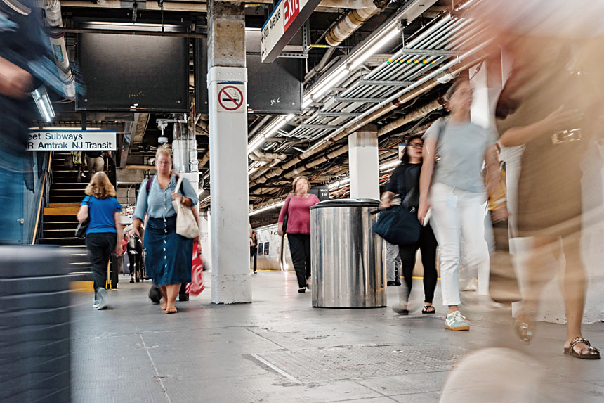 新州捷運局指出，世界盃賽事舉行期間，將對通勤交通造成龐大壓力。 Todd Heisler/紐約時報