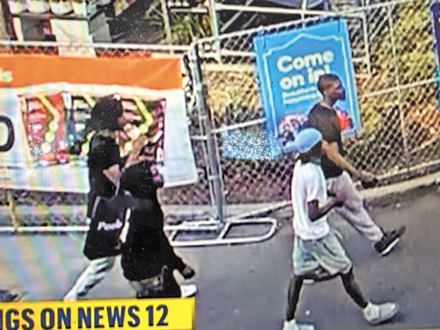 遭警通緝的4名嫌犯。