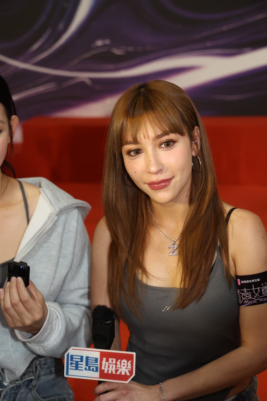 穎喬過往曾參與歌唱節目《聲秀》。