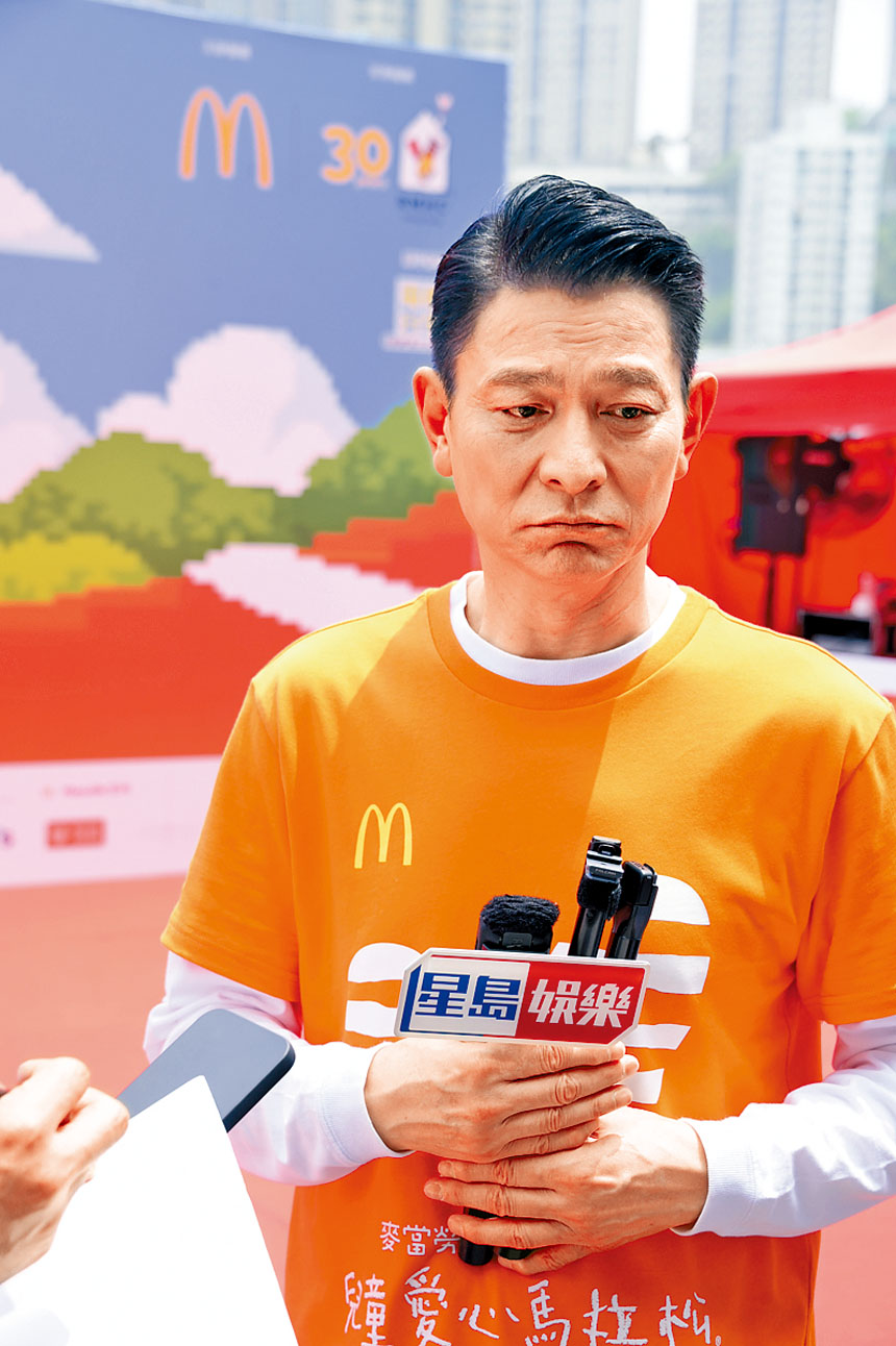 ■一提起好友潘宏彬，華仔即收起笑容，一臉哀傷。