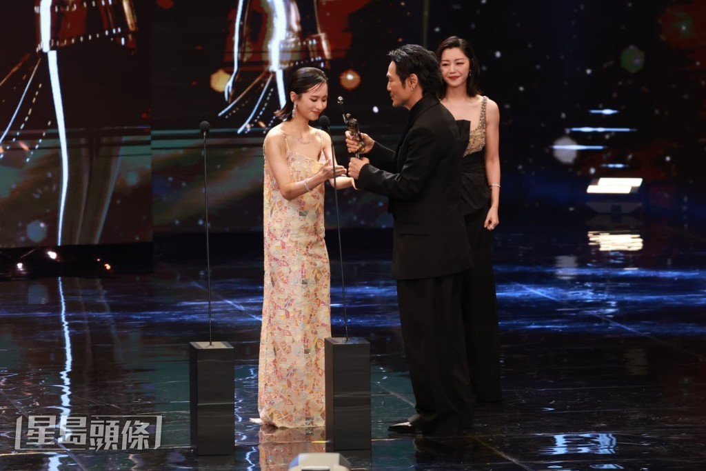 杜德偉透露，這個獎是他回港拍戲的首個獎項，決心要認真做個好演員。