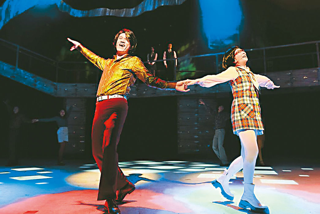 凱爾（左）、黃嘉千演出舞台劇感動許多觀眾。網上圖片