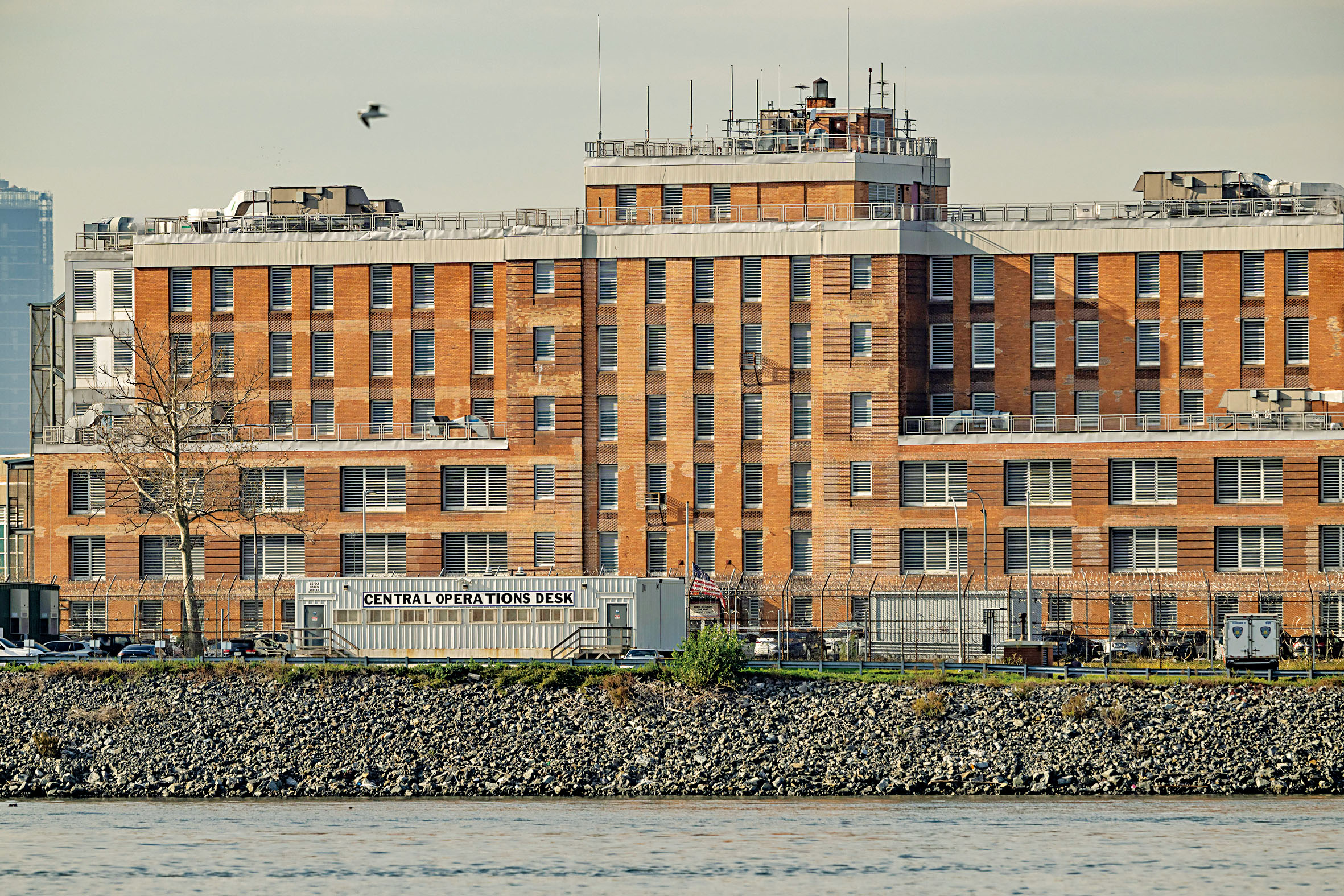 雷島約7100名的在囚人口中，近年參與投票比例不足10%。 Karsten Moran/紐約時報