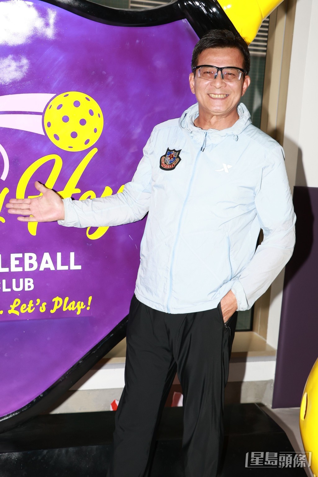 莫家淦讚黃日華很有運動細胞。