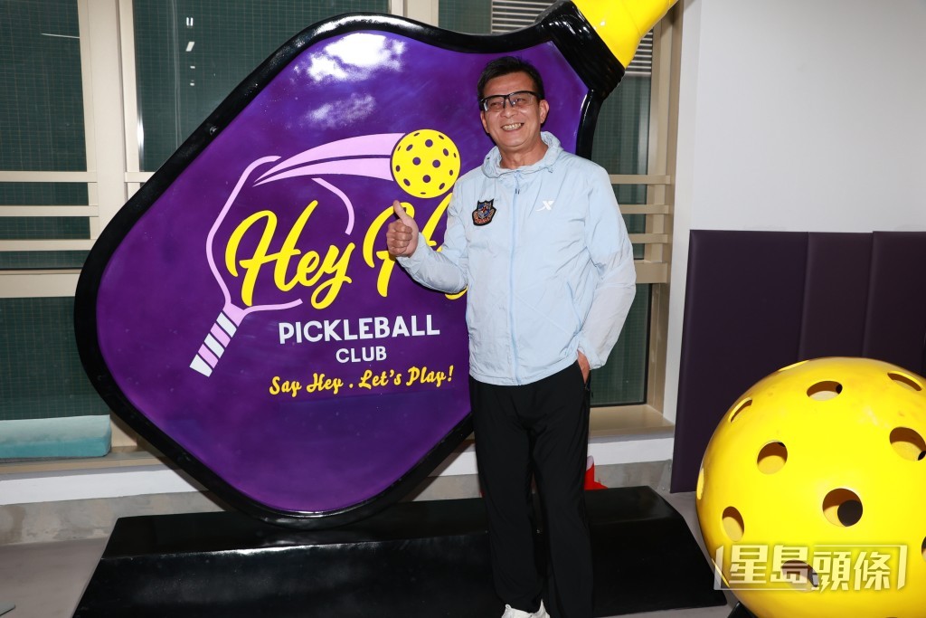 64歲的黃日華目前過著半退休生活。