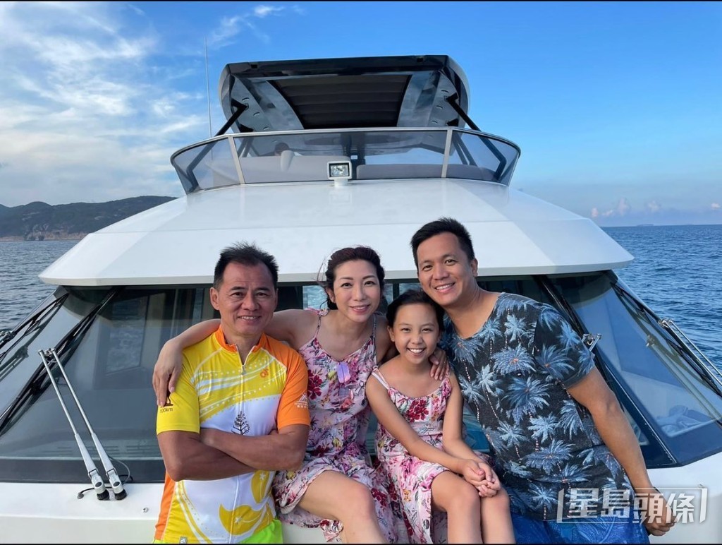 朱凱婷享受與丈夫及女兒的家庭旅行時光。