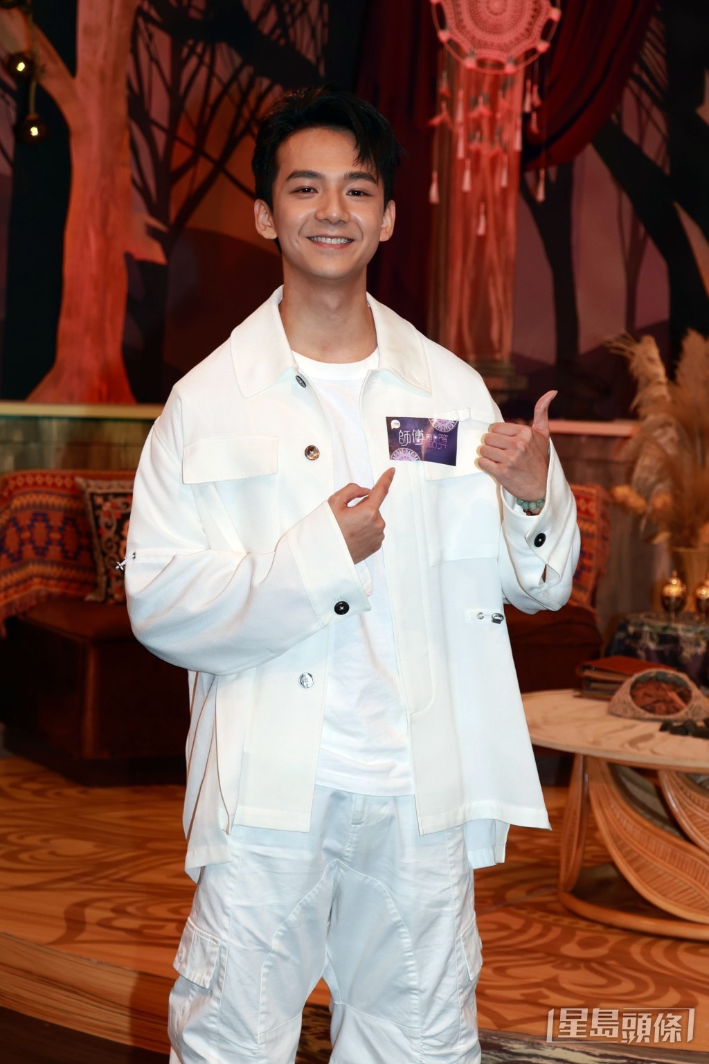 師傅對施焯日的點評，指他能量不穩定，需要謙虛。