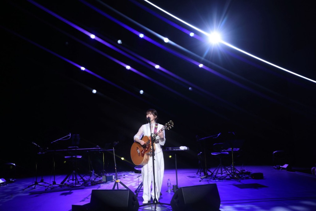 山本彩未來希望以唱作歌手為本，並向多棲藝人方向發展。（海日娛樂傳媒）