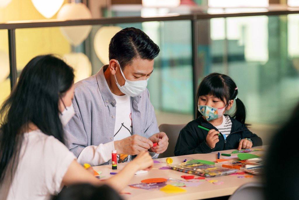 劉德華十分投入與用心。