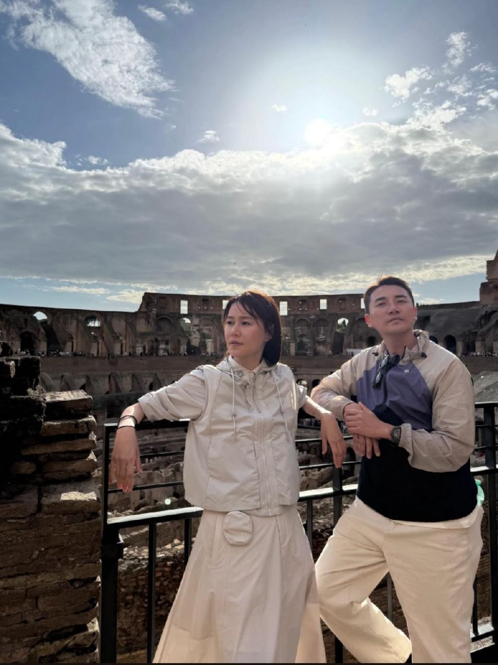 兩人默契不減。