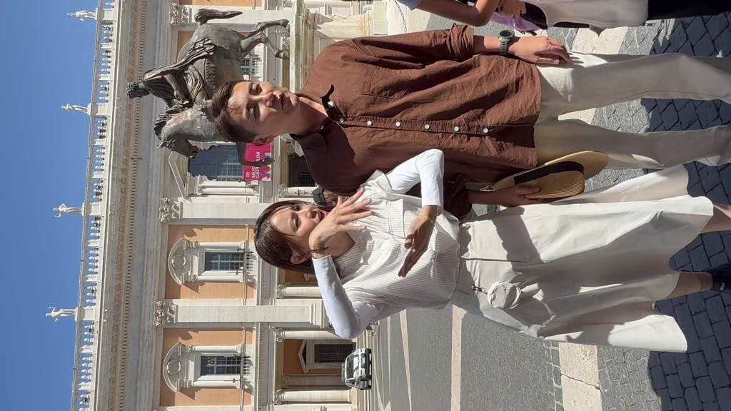 Tony與黃翠如繼續合作無間。