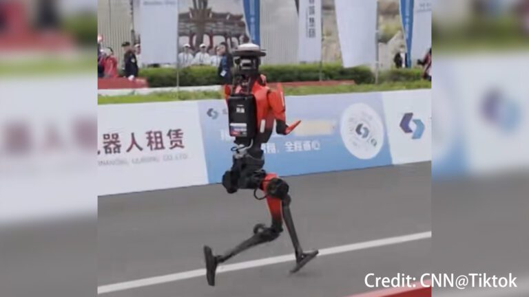 中國機器人「閃電」以破紀錄成績完賽 速度超過了任何人類