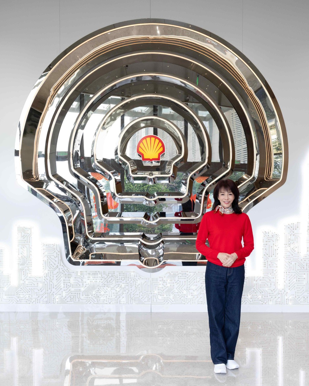 Do姐了解一滴燃油經過無數測試與研發，成為支撐高性能賽車的關鍵。