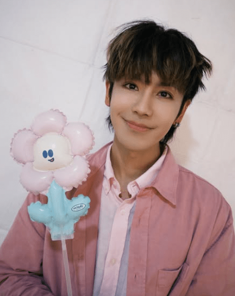 鼓鼓將這首新歌視為送給歌迷的禮物，並特意安排在生日當天與粉絲共度。