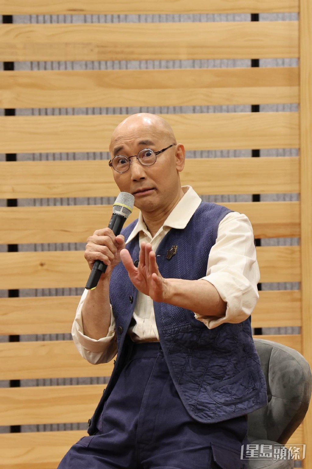 盧冠廷笑談當年岳父母一度擔心女兒嫁給他這位酒廊歌手。