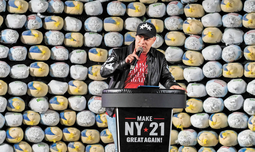 特朗普正式支持其盟友康斯坦丁諾。Anthony Constantino 臉書圖片