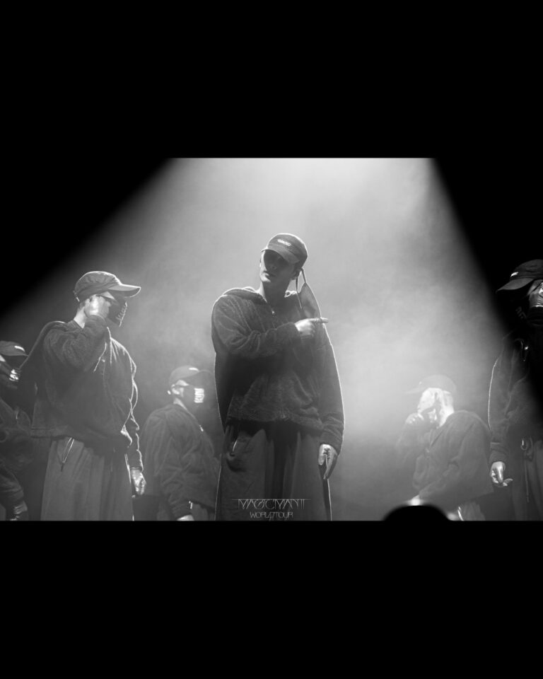 王嘉爾墨西哥開唱感觸落淚 巡演備戰一日四課健身