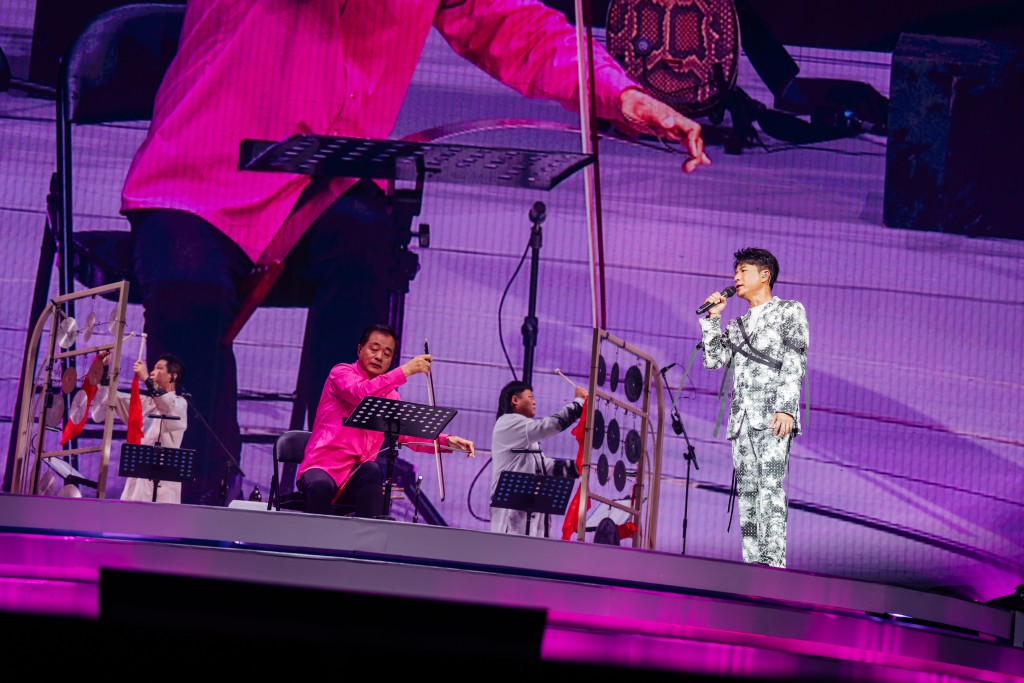 多首經典歌曲經過重新編排後，顯得氣勢磅礡。