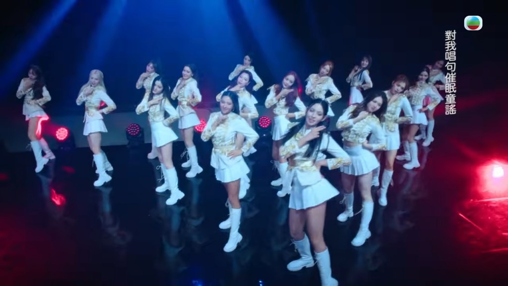 整首MV雖然只有約一分鐘，但內容相當豐富。