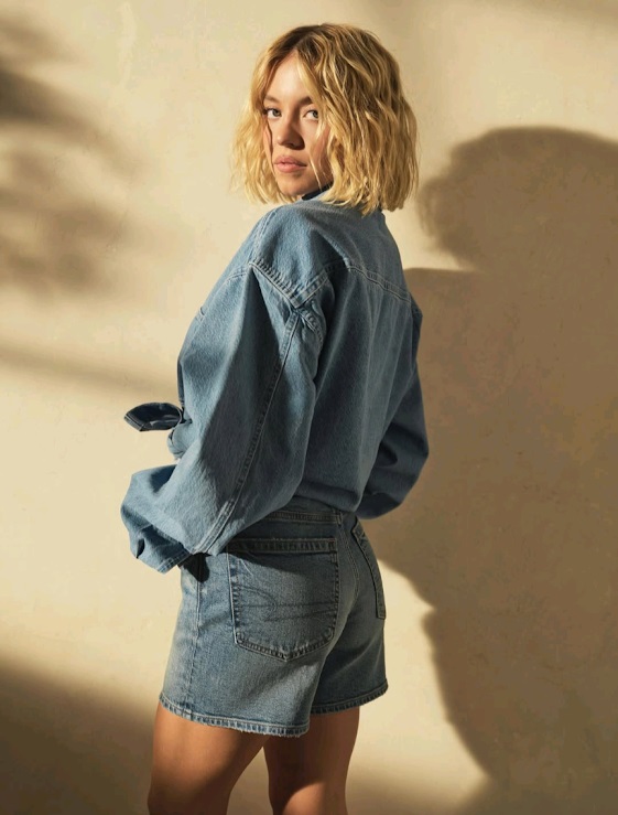 儘管該牛仔褲廣告引發批評，Sydney後續仍與品牌合作，並推出了新一輯廣告。