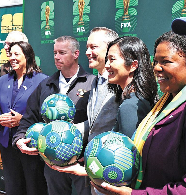 世盃嘉年華盛夏登陸市政廳廣場