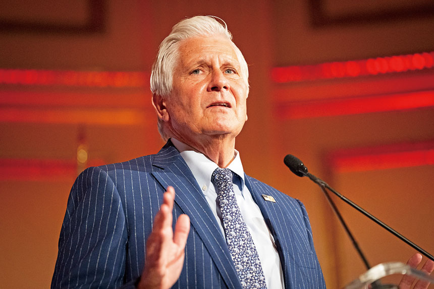 布萊克曼抨擊胡楚無視稅收正讓商家難以維持經營。 Graham Dickie/紐約時報