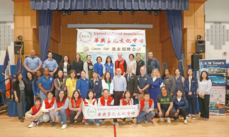 部分出席18日活動嘉賓合影。 華興多元文化中心提供