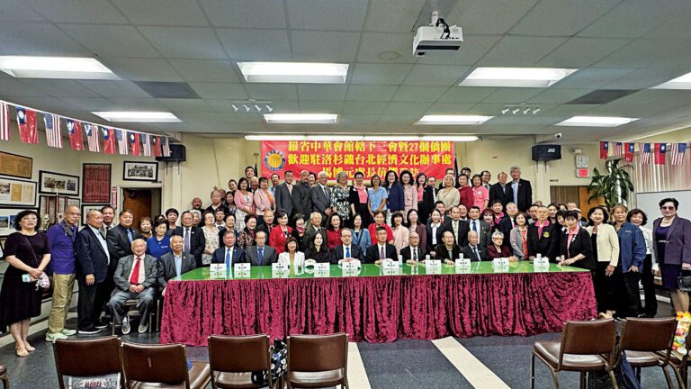 歡迎儀式大合照。記者陸新攝