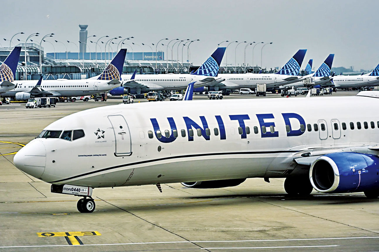 聯合航空表示，機票價格可能需要調漲15%至20%，以抵銷噴射燃料成本的飆升。美聯社