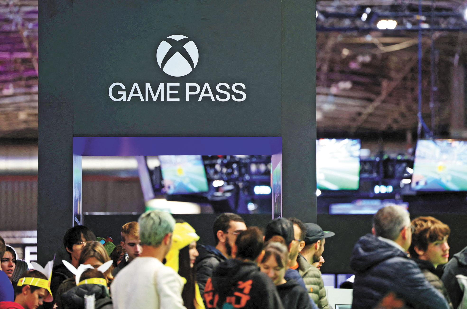 圖為在巴黎舉行的遊戲周上，可以看到微軟Xbox Game Pass的標誌。路透社資料圖片