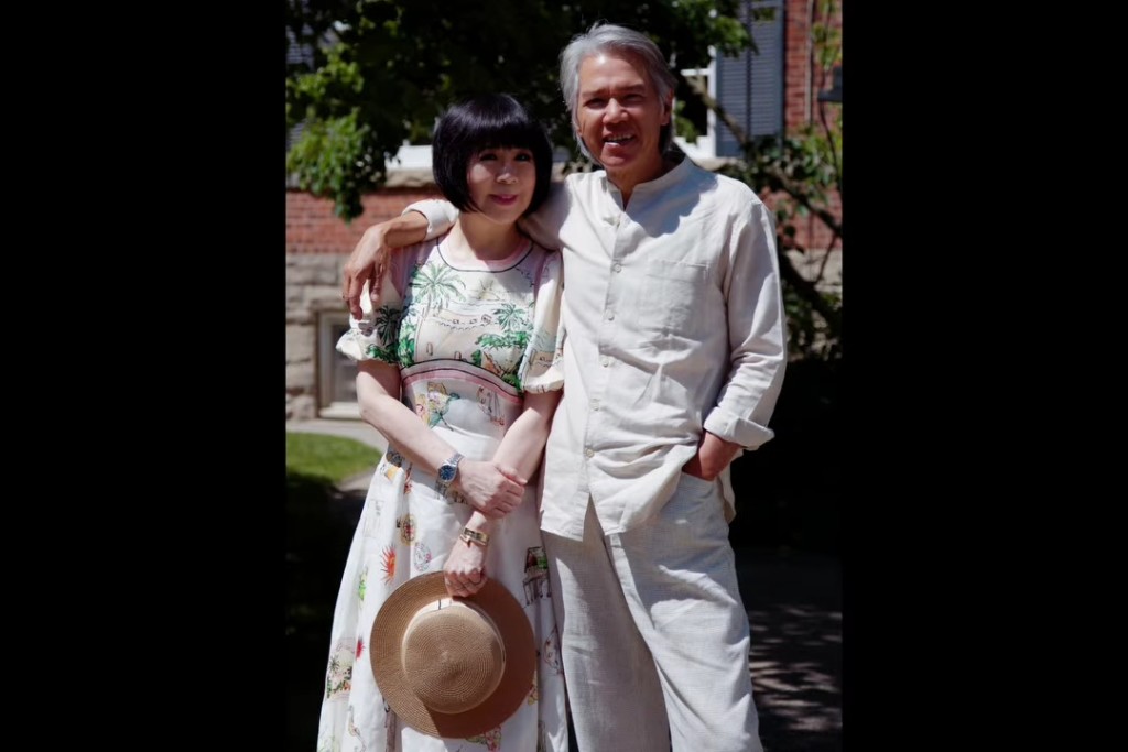 林嘉華與太太的溫馨合照，由兒子親自操刀拍攝。