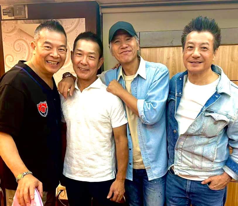 林嘉華回港期間，與好友吳毅將、石修及元彪聚會敘舊。