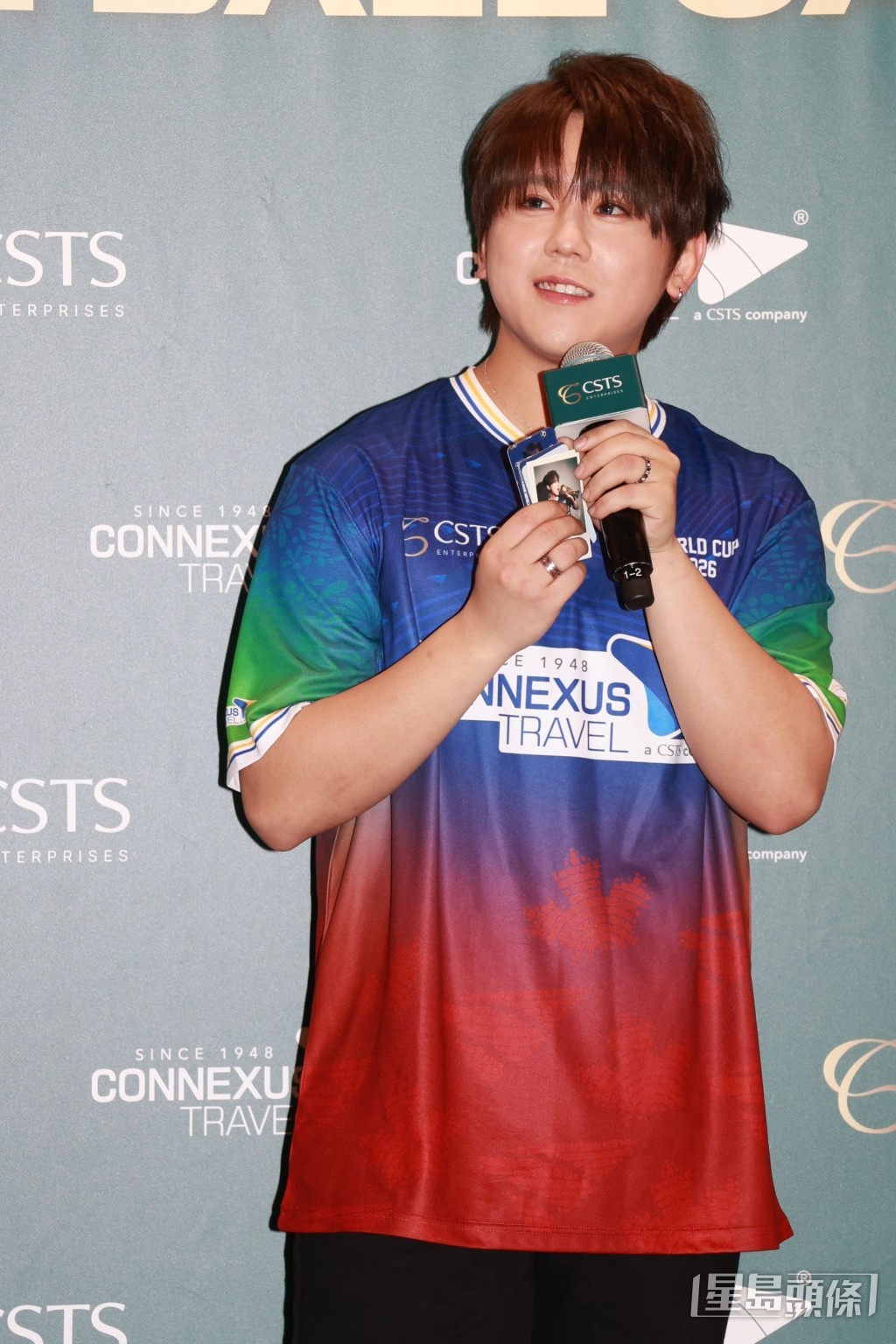 姜濤分享在金像獎後台被隊友楊樂文和江𤒹生整蠱的趣事。