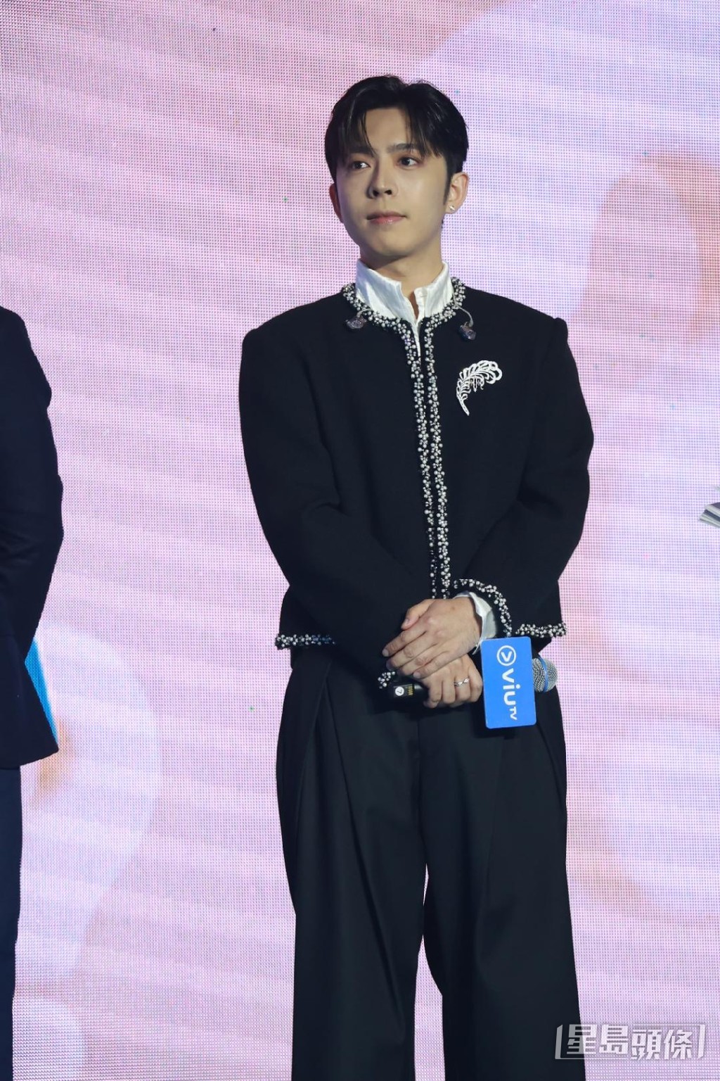 身為彈琴能手的Edan，出演《悠長假期》相當合適。