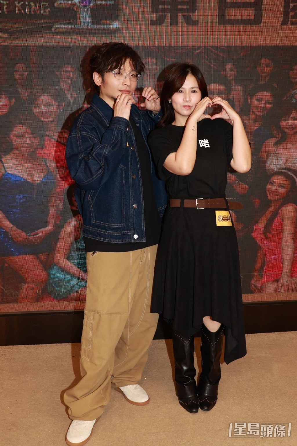 何啟華回憶起拍攝3P戲份時，仍然感到有點怕羞。