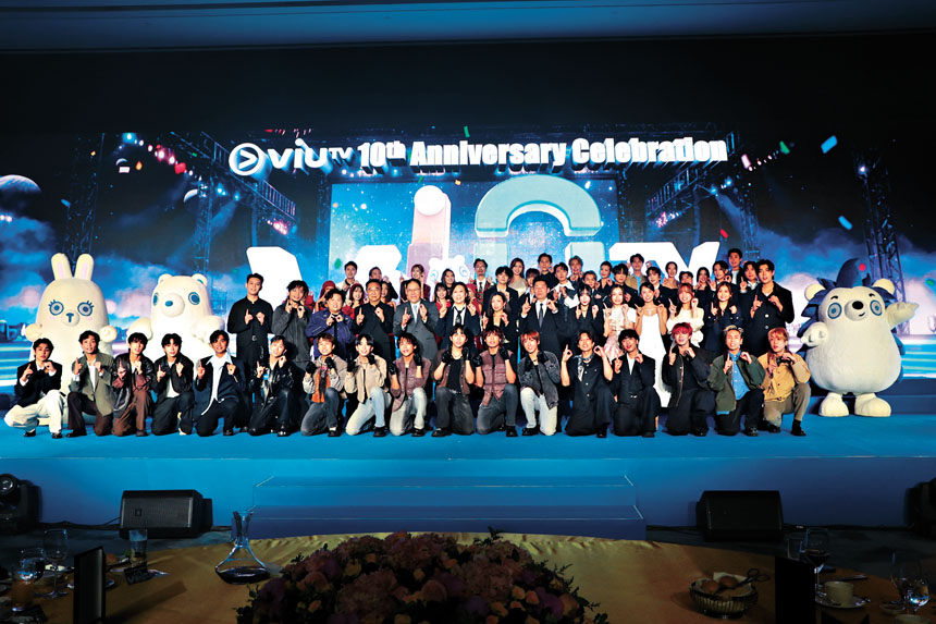 ViuTV昨天舉行10周年午宴，眾多旗下藝人出席，星光熠熠。