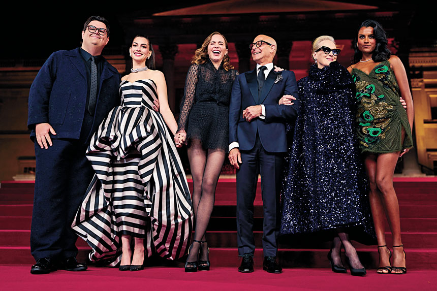 安妮、艾美莉及梅姨等再換上新裝出席映後派對。美聯社