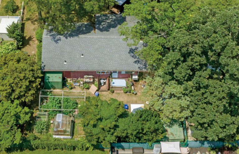 赫爾曼有一套4天的「謀殺儀式」，每天分工明確。Johnny Milano/紐約時報