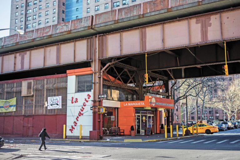 馬姆達尼提出在「拉馬凱塔」市場建立首家市營雜貨店。 Hiroko Masuike/紐約時報