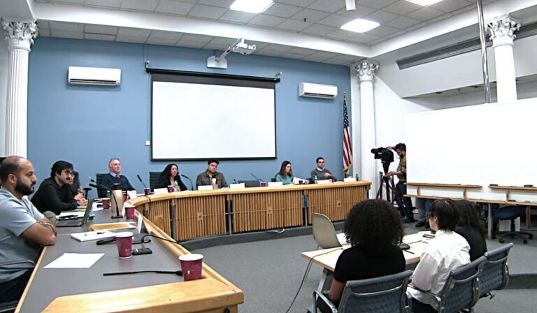 租金釐定委員會會議。