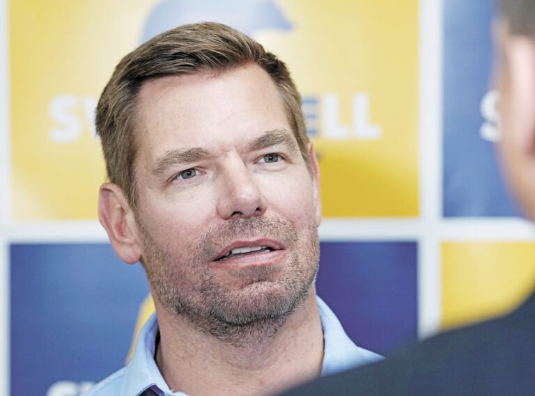 民主黨前州長候選人斯華威（Eric Swalwell）。美聯社資料圖