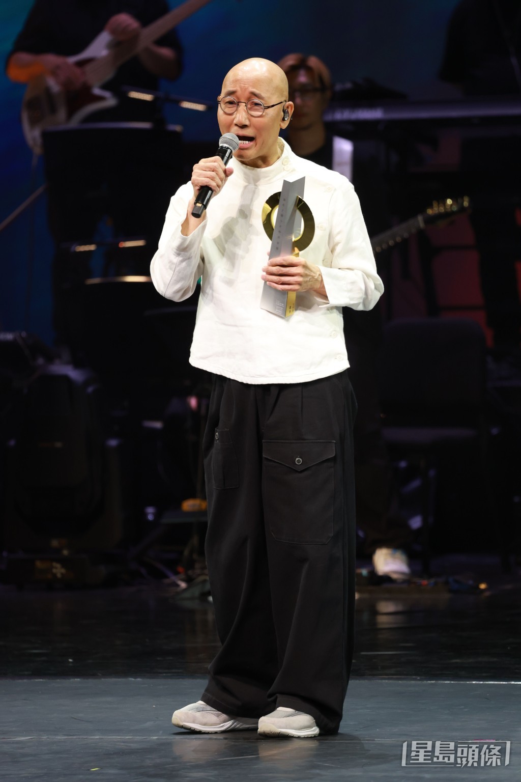 75歲的盧冠廷獲頒金針獎，樂壇成就獲高度肯定。